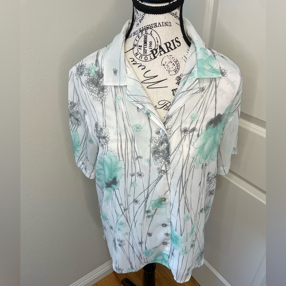 Alfred Dunner Size 10 Floral Elegant Blouse Vintage.